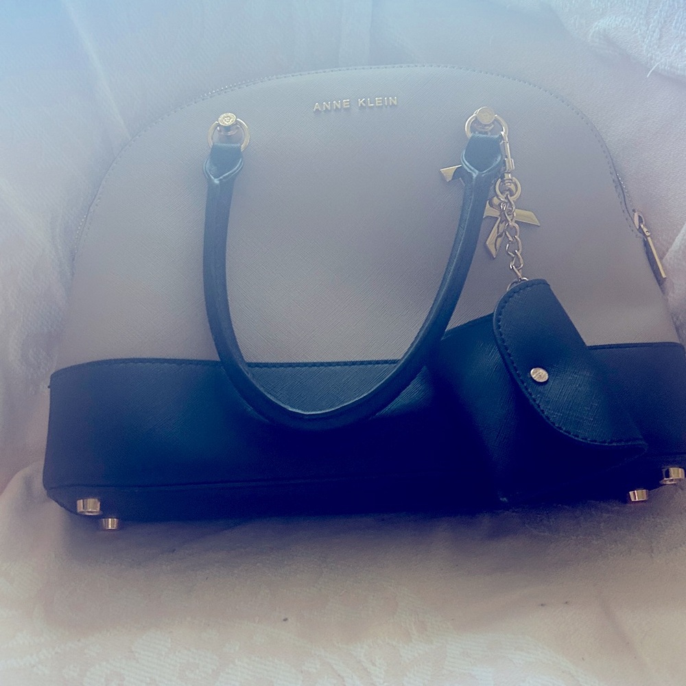 Anne Klein Black and pink